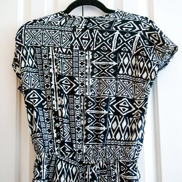 Aztec Print Romper - Picture 10 of 10